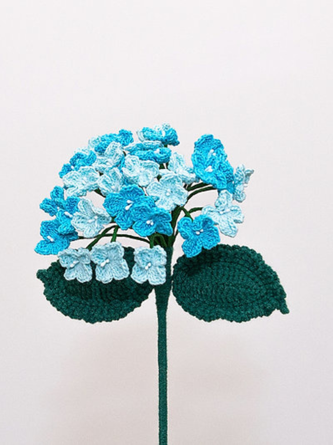 blue crochet hydrangea 