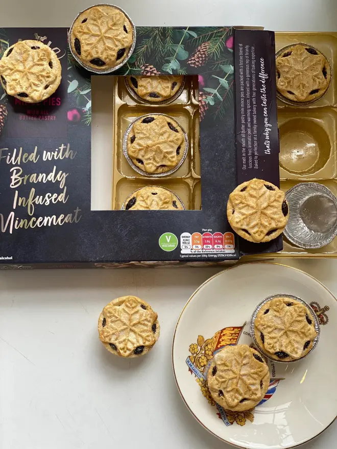 Fake Mince Pies Box