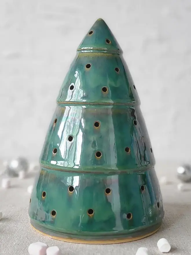 Winter Edition Classic Christmas Tree Lanterns