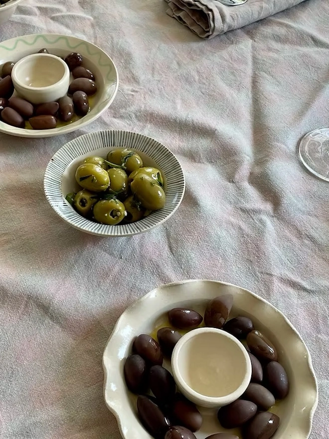  Frill Olive Dish