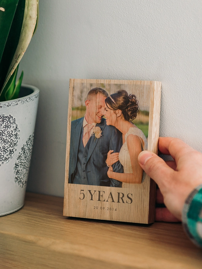 Drifting Bear Fifth Wedding Anniversary Wood Gift
