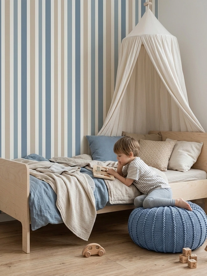 light denim small pouffe