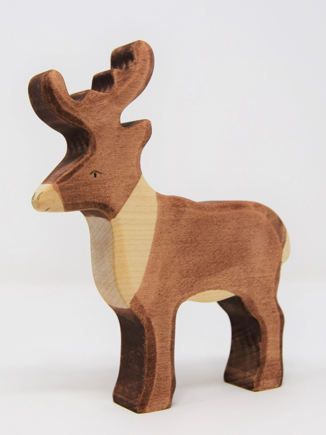Wooden reindeer