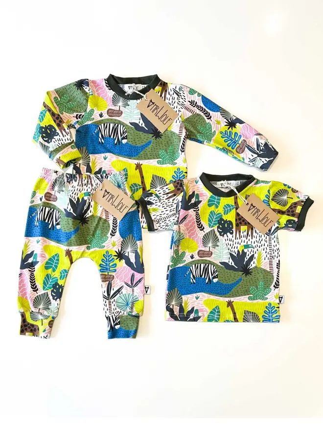  children's animal printed T-shirt