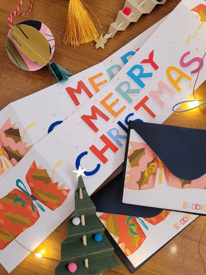 Fold Out Christmas Cracker Card