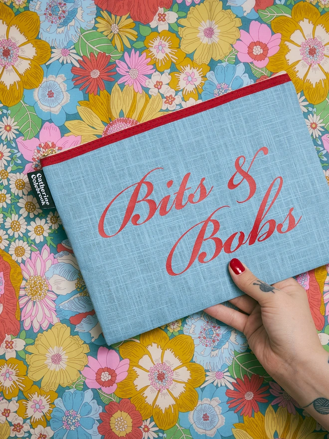 CATHERINE COLEBROOK BLUE LINEN PURSE - BITS & BOBS