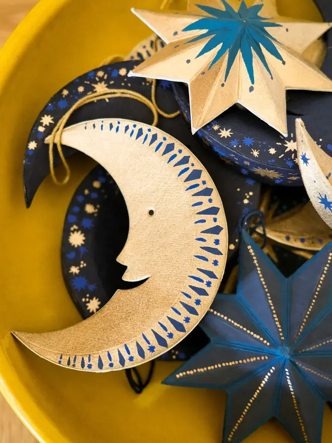 Golden Man On The Moon Screen-Printed Decoration (Set Of 6)