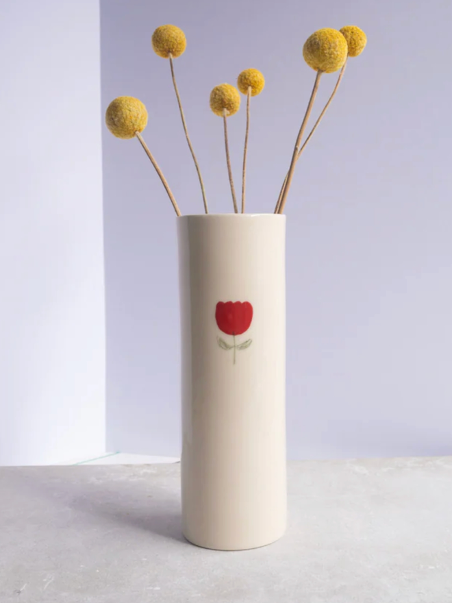 Symbol Vase. A vase with a tulip design.