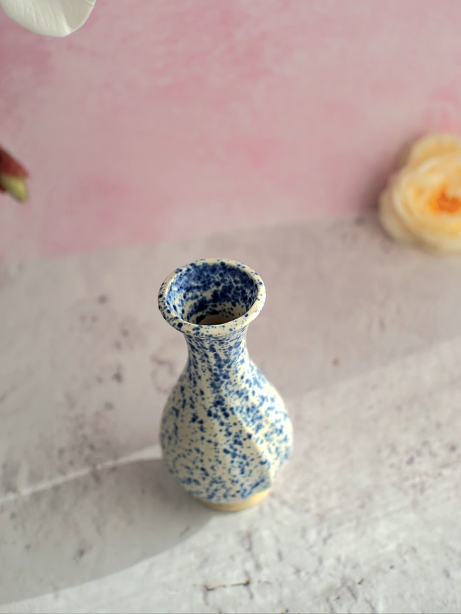 small ceramic vase, handcrafted vase, bud vase, vase gift, flower vase, mothers day gift, gift for friend, house gift, blue vase 