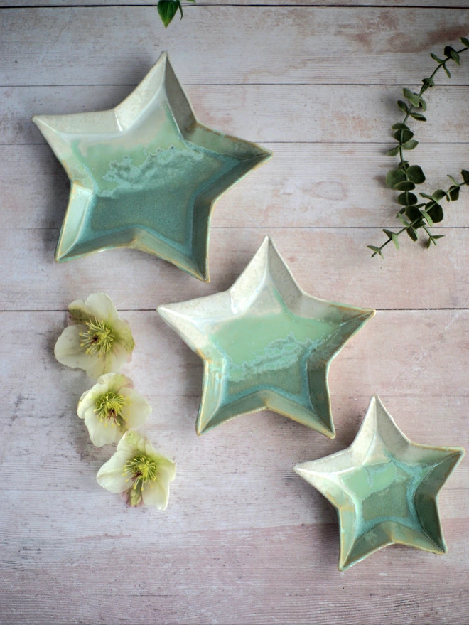 set of 3 star plates, star plates, star nesting plates, Jenny Hopps pottery