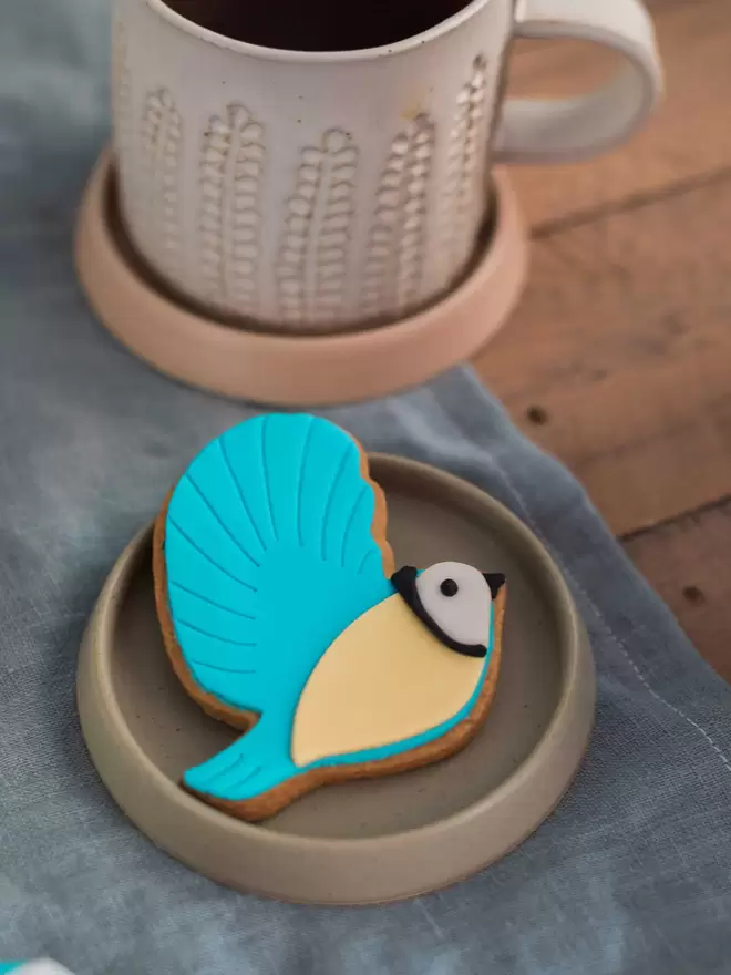 Bird biscuit with tea
