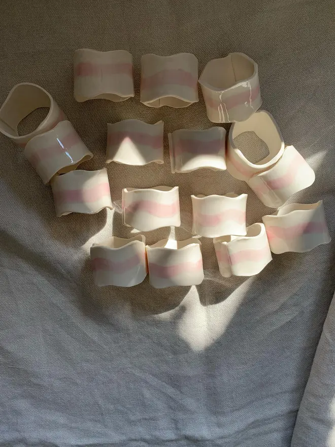 pink wave porcelain napkin ring