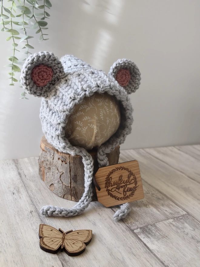 Mouse bonnet, handmade