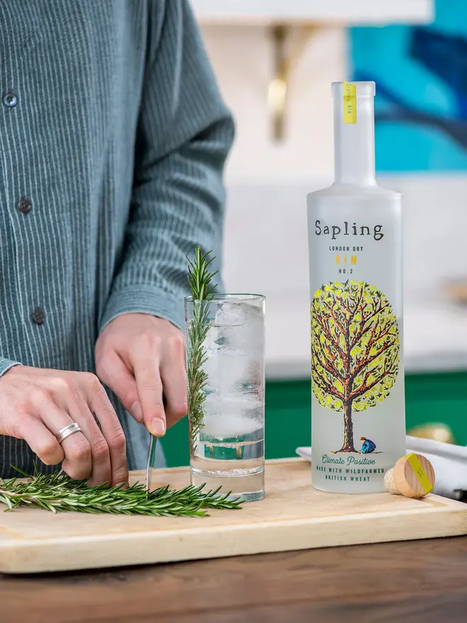 Sapling Climate Positive Gin