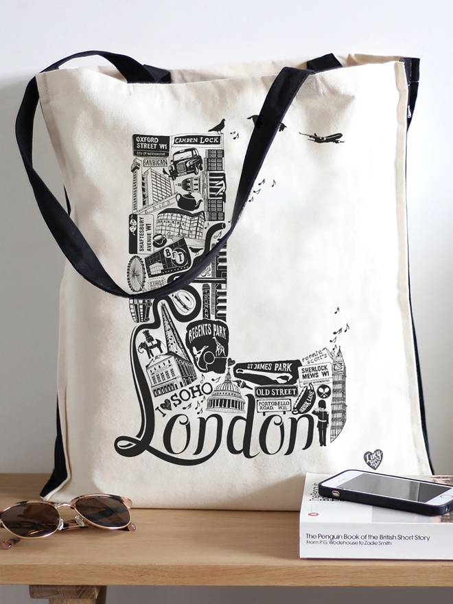 London monochrome shopping bag 