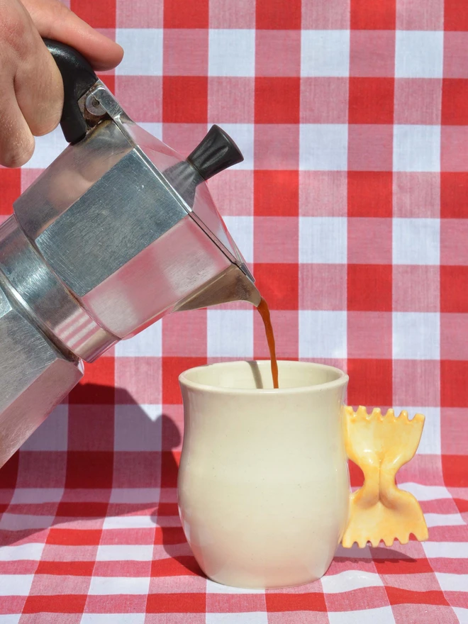 Farfalle pasta mug - hourglass