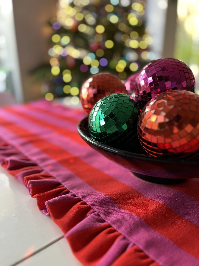 red and pink stripe ruffle table runner 