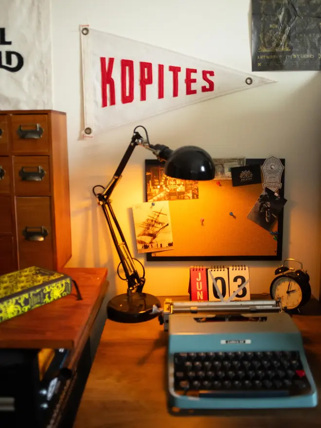 Liverpool 'Kopites' Vintage Football Pennant Flag 