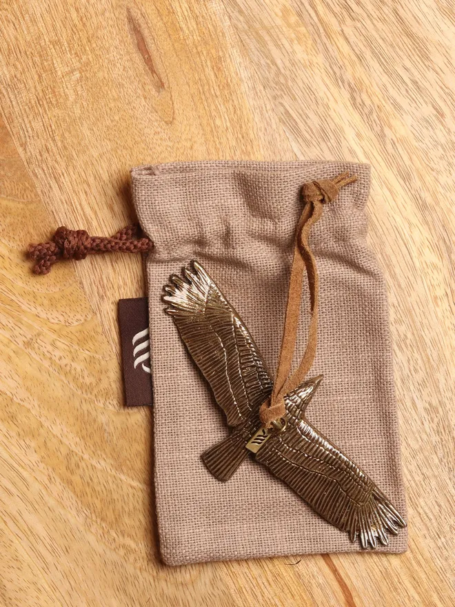 Bird metal christmas decoration with gift bag