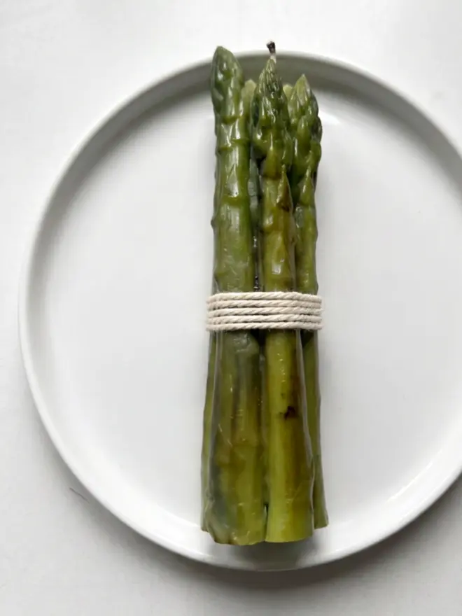 Asparagus Bunch candle on plate