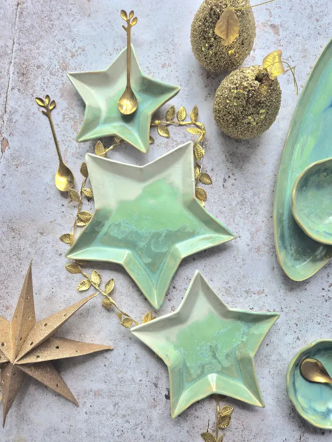 Christmas star dishes, star plates, Tableware, Christmas table, Jenny Hopps Pottery