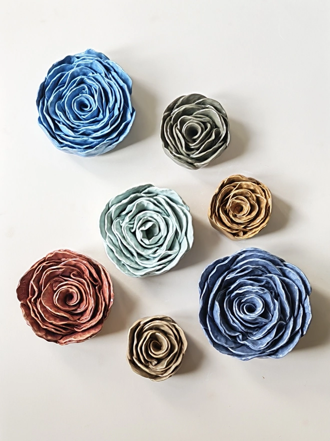 ceramic roses wall hanging decor