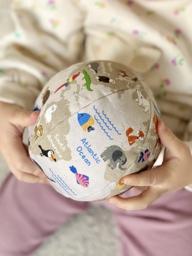 animal world soft toy globe