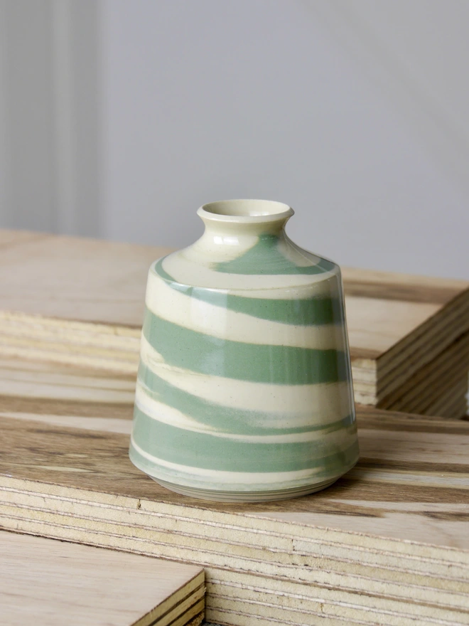 Green and white marbled Ceramic Reed Diffuser 