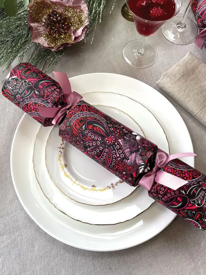 Christmas Jewels Luxury Christmas Crackers (Set Of 6)