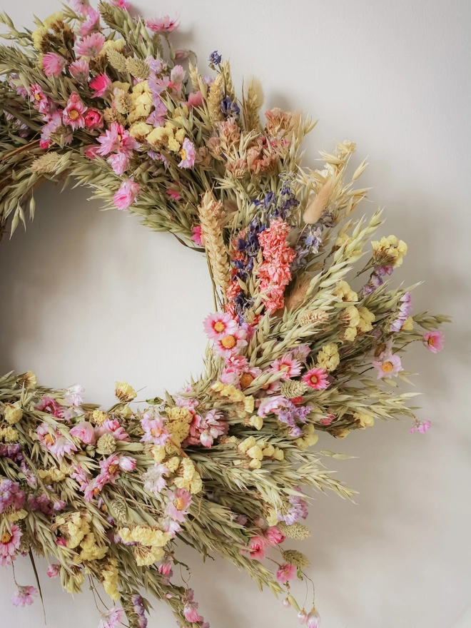 'Swaledale' Everlasting Dried Wreath