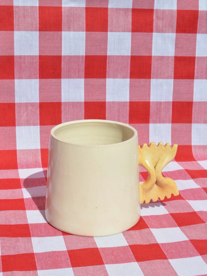 Farfalle pasta mug - tapered
