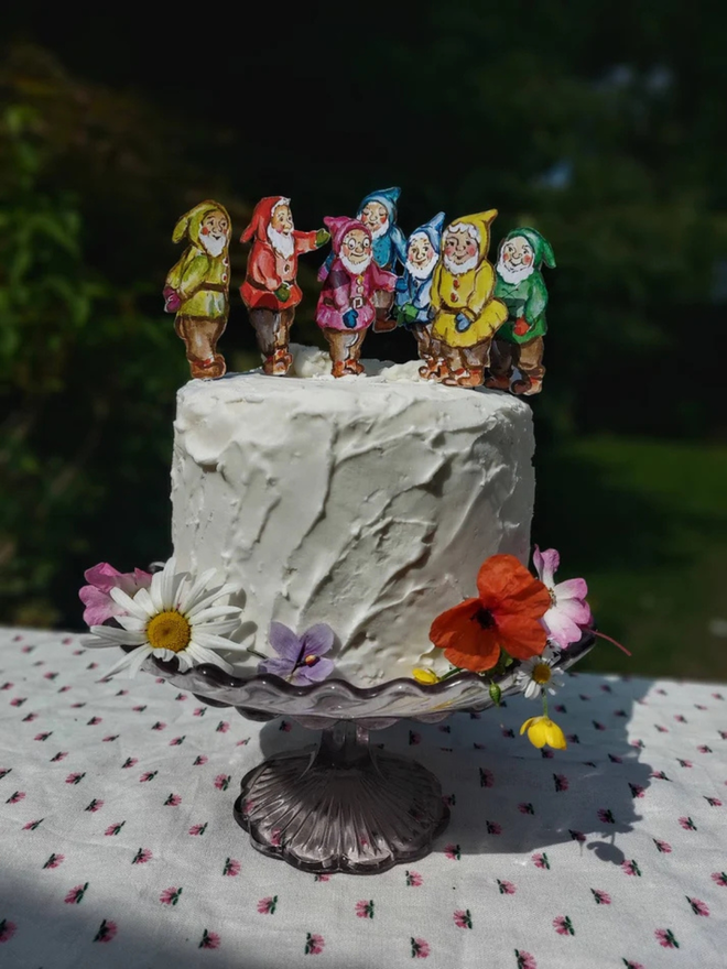 Seven dwarfs cake topper