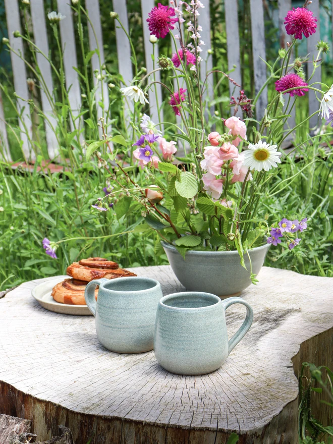 Handmade Ceramic Curve Mug