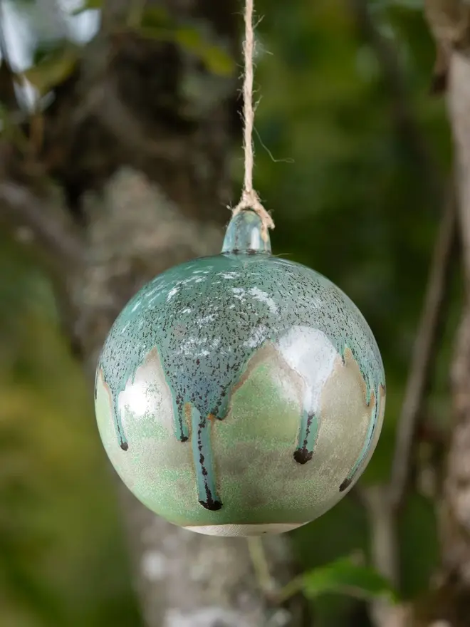 Water Moss Stoneware Ceramic Round Bird Feeder