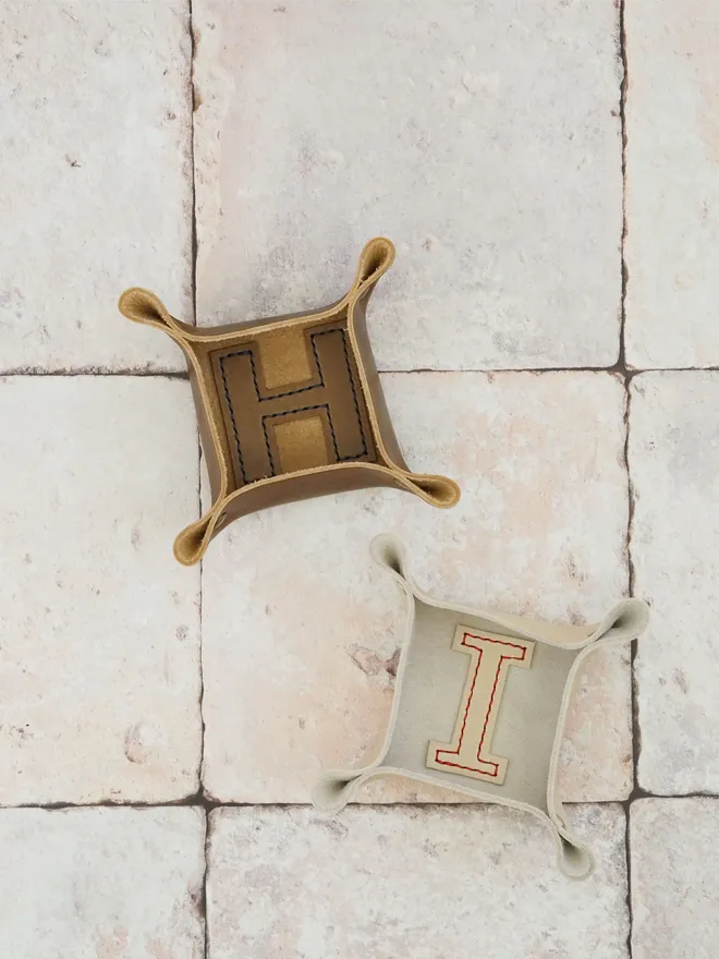 mini letter H and I leather trays