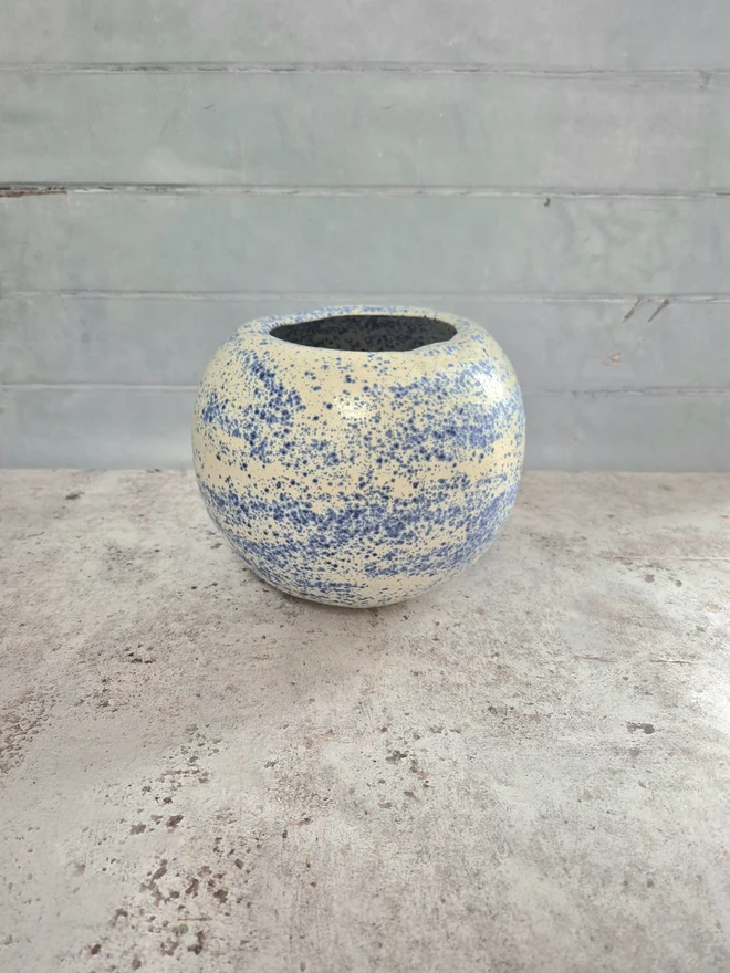 Blue speckled vase, large round vase, ceramic vase, moon vase, globe vase, ceramic gift, vase gift, Jenny Hopps Pottery, christmas vase gift