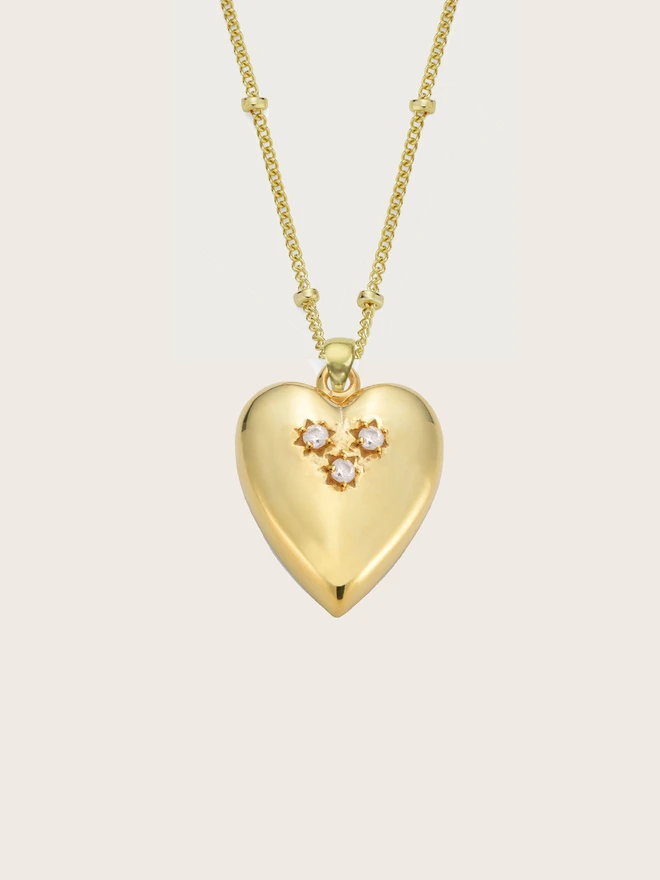 Heart pendant with stones