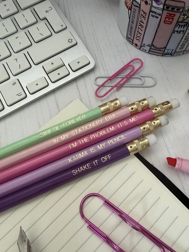 Swiftie Pencil Set (5 HB Pencils)