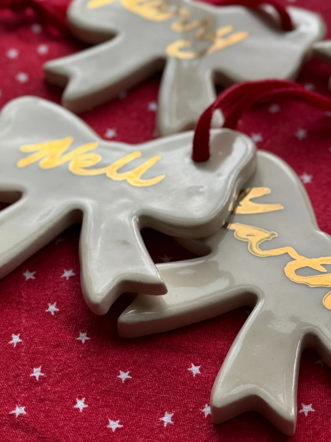 gold lustre custom table setting name place 