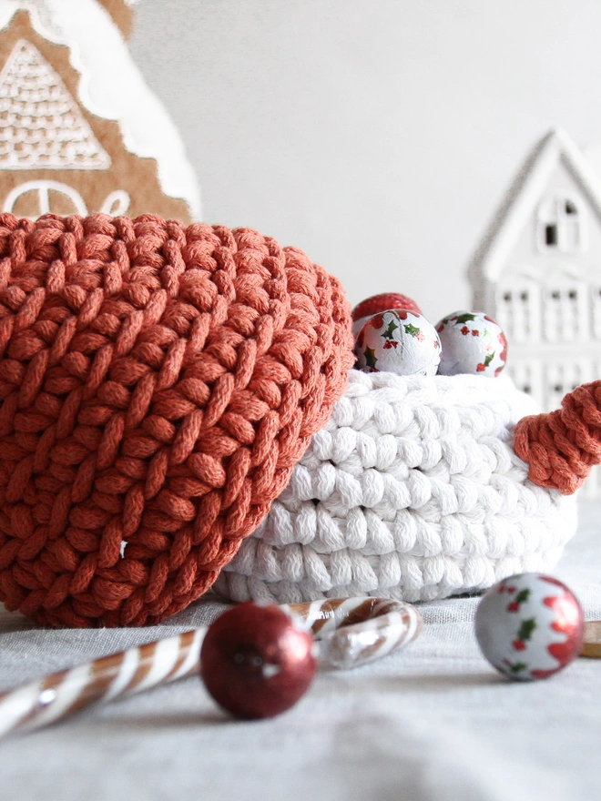 crochet snowman basket orange