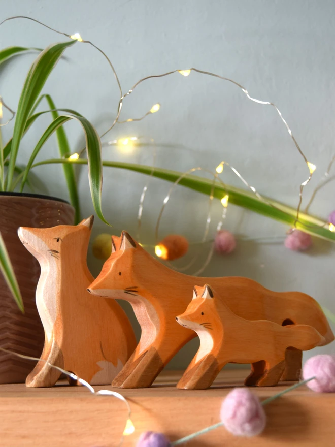  Wooden Fox Sitting Toy 