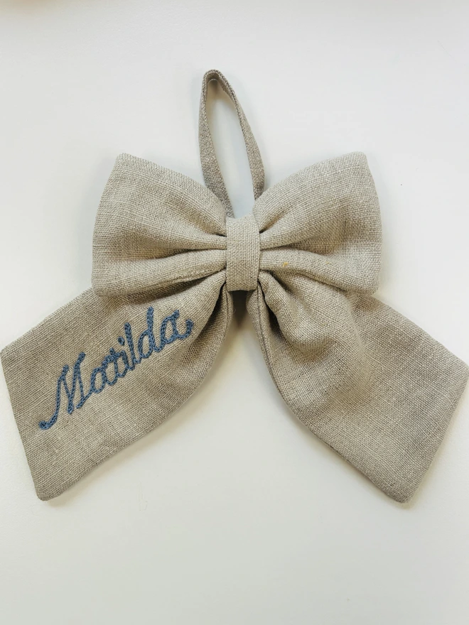 Personalised Embroidered Linen Bow Tree Decoration Name 