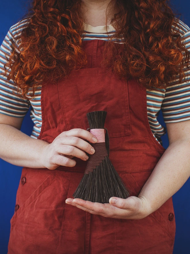 Handmade arenga brush - brown / pink