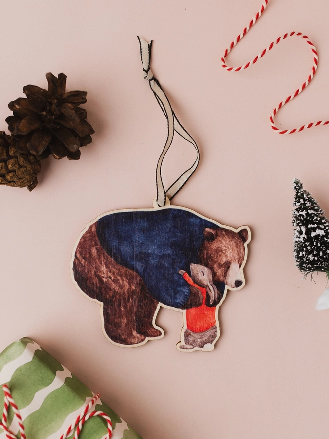 Bear hug decoration with props