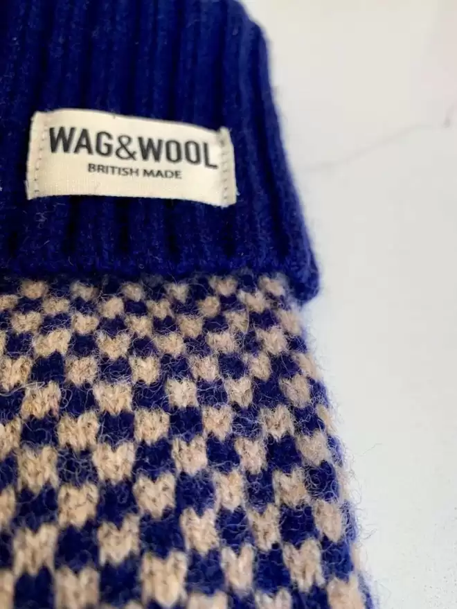 wag and wool jumper label 