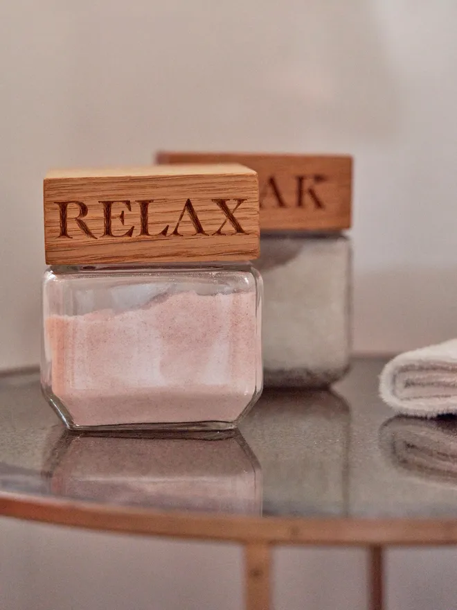 Relax oak jar