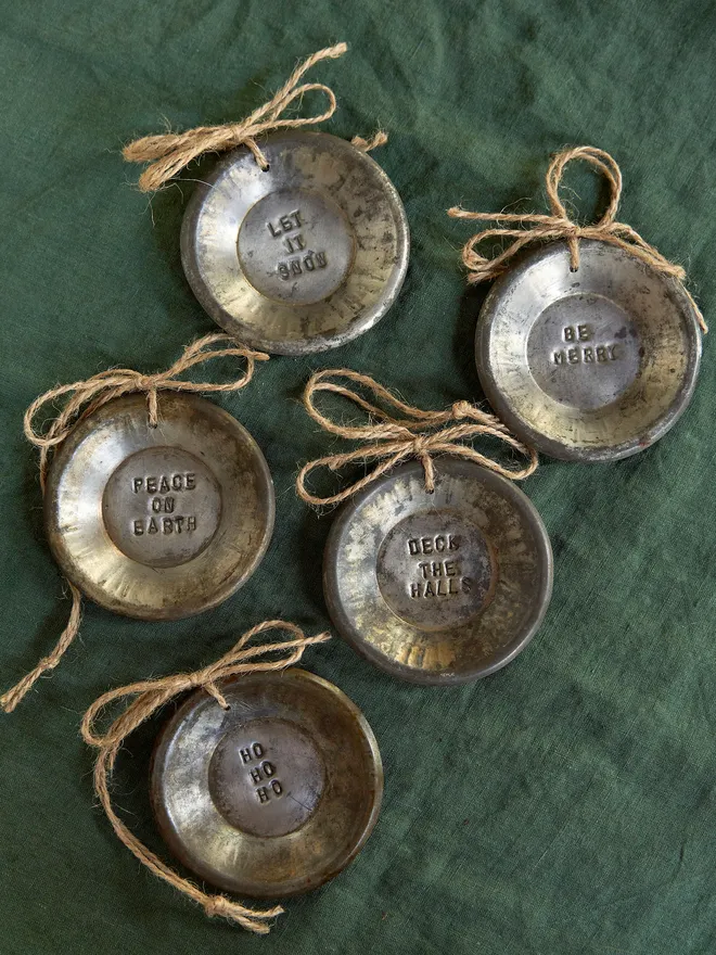 Personalised tin Christmas decoration