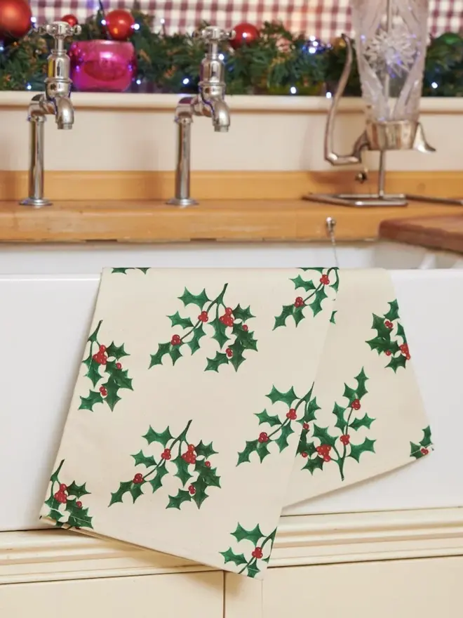 Christmas Tea Towel - Holly