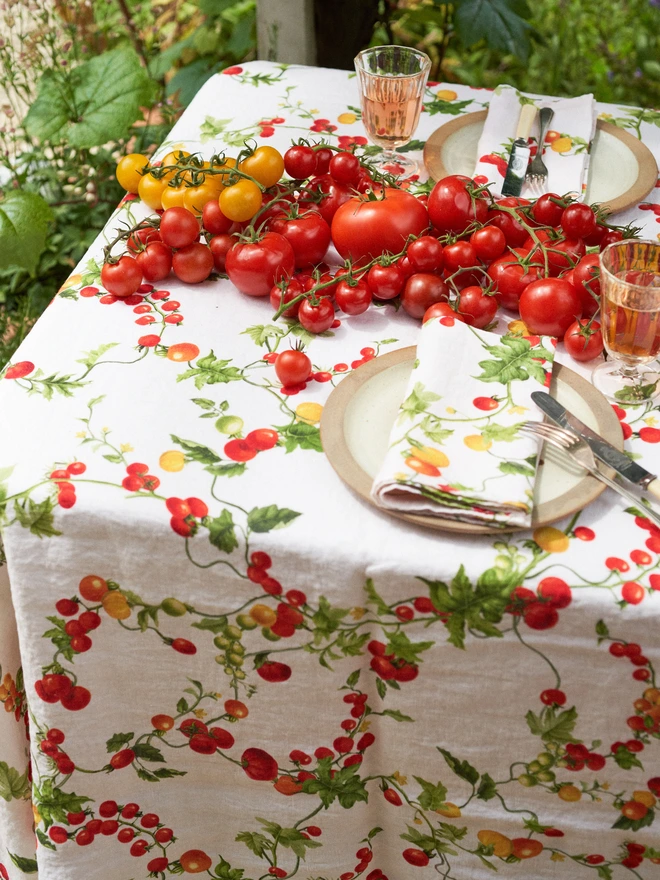 Tomato printed linen tablecloth