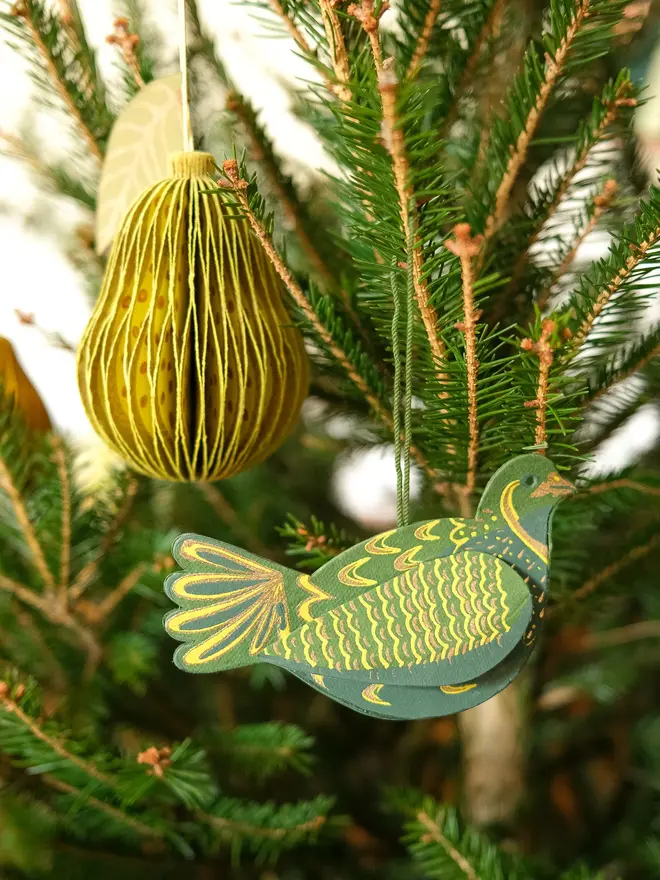 Pear Honeycomb Ornament (Set Of 6)